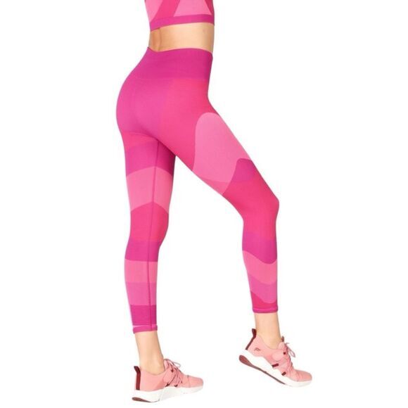 Fabletics Very Berry Multi Colorblock High-Waist Seamless Capri Leggings M - Picture 8 of 12